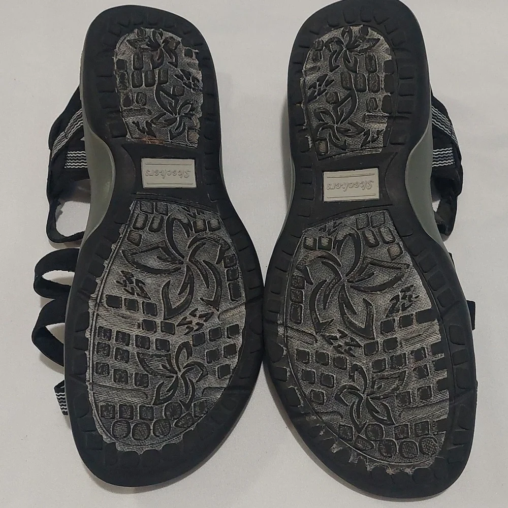 Skechers Women's Black Sandals. Size 7 Good Condition - Picture 4 of 7